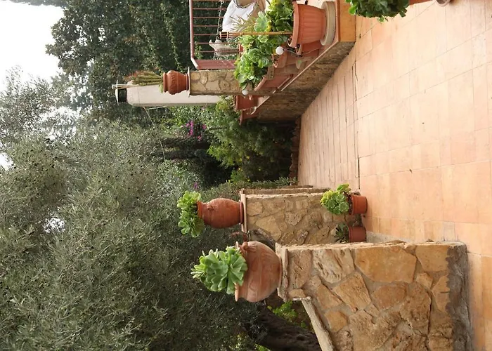 לינה וארוחת בוקר Casablanca אנה