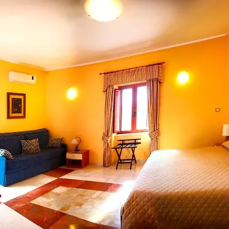Casablanca Bed & Breakfast 4*