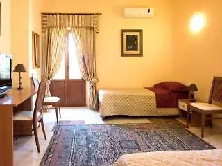 Casablanca Bed & Breakfast 4*